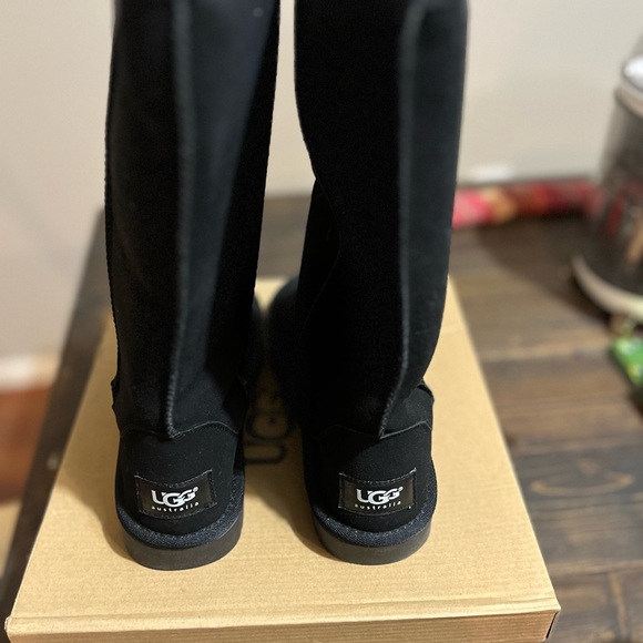 UGG boots - Picture 6 of 7